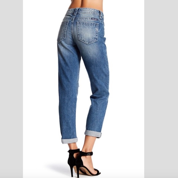 NWT Miss Me distressed/patches boyfriend crops - Picture 3 of 15